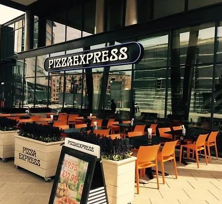 公寓 Deluxe Centre With Free Parking No Balcony *